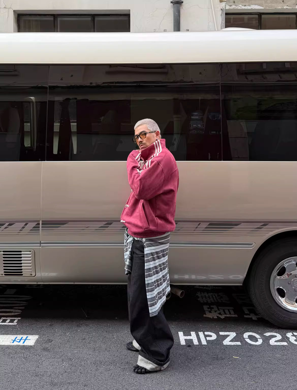 Men's and women's stand-up collar jackets